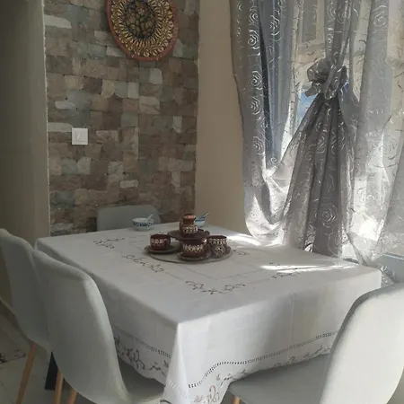 Raya Апартамент *